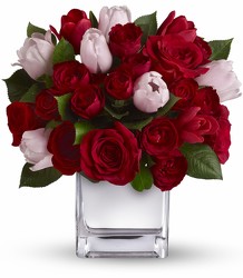 Teleflora's It Had to Be You Cottage Florist Lakeland Fl 33813 Premium Flowers lakeland